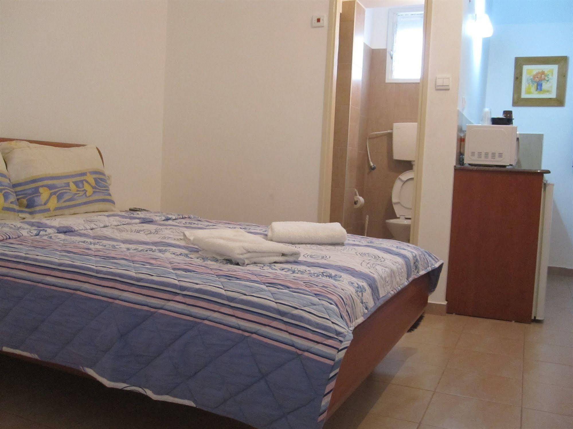 Ga'Aton Motel Nahariya Εξωτερικό φωτογραφία