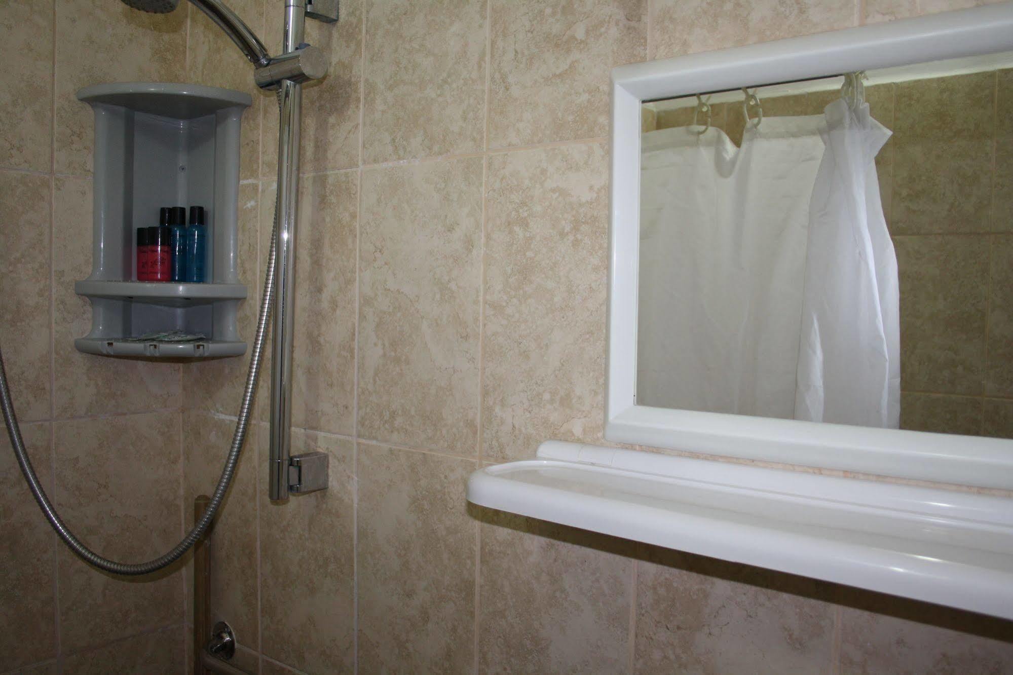 Ga'Aton Motel Nahariya Εξωτερικό φωτογραφία